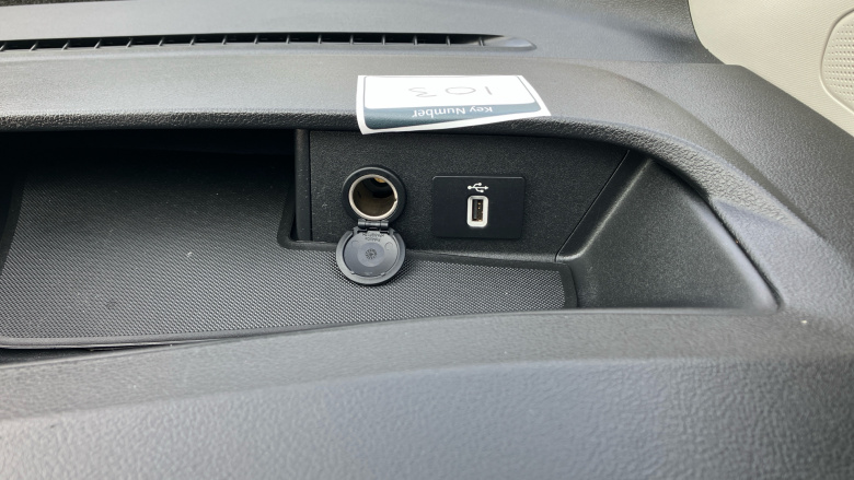 Ford Transit Custom 280 L1 Diesel Fwd 2.0 EcoBlue 130ps Low Roof Limited Van